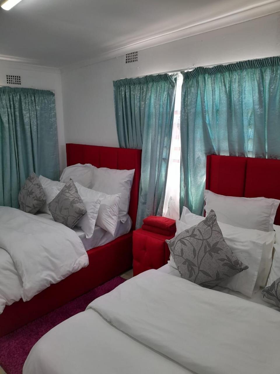 Brooklyn Queens And Kings Guesthouse 케이프타운 외부 사진